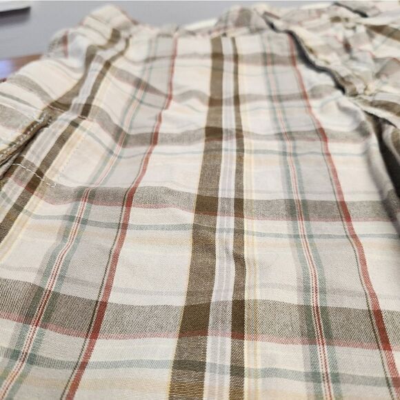 Dockers 36 Relaxed Fit cargo shorts. Tan with red, green and yellow plaid - Picture 2 of 7